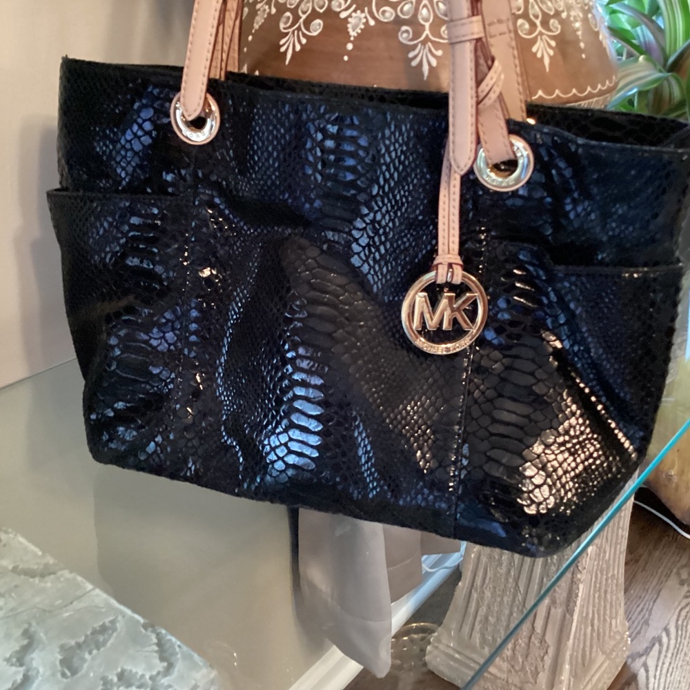 Michael Kors bag